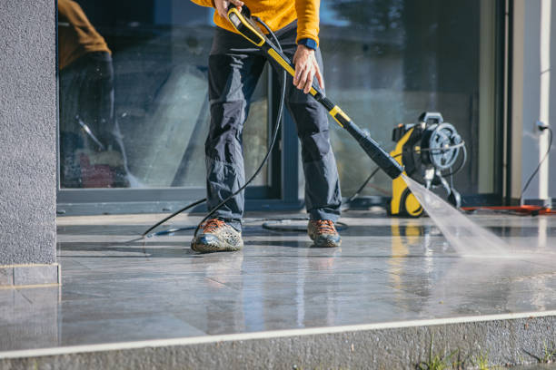 Best Sidewalk and Walkway Cleaning  in , RI