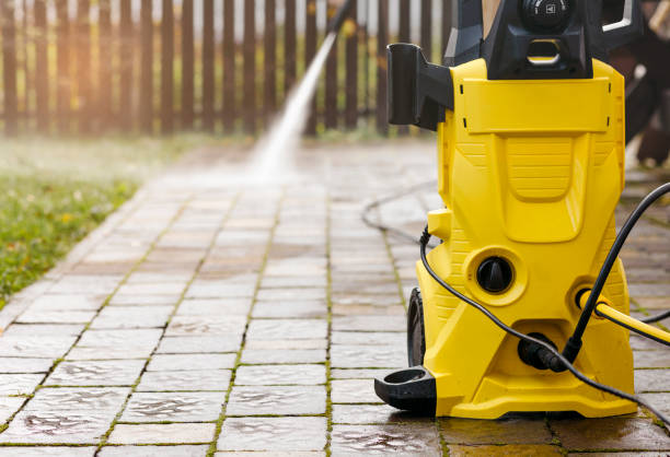 Best Gutter Cleaning  in , RI